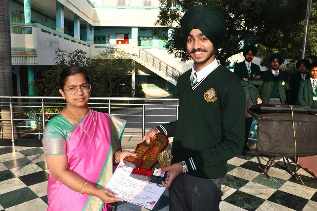 Secures 1st Position at State-Level Painting Competition, Qualifies for National Level